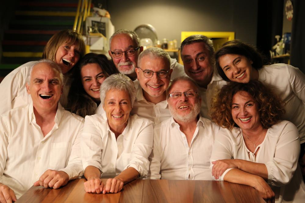 Boğaziçi Üniversitesi Oyuncuları'nın 80'lerdeki efsane kadrosu sahnelere dönüyor!